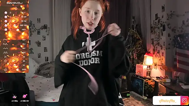 CallMeEffy1 online show from 01.05.25