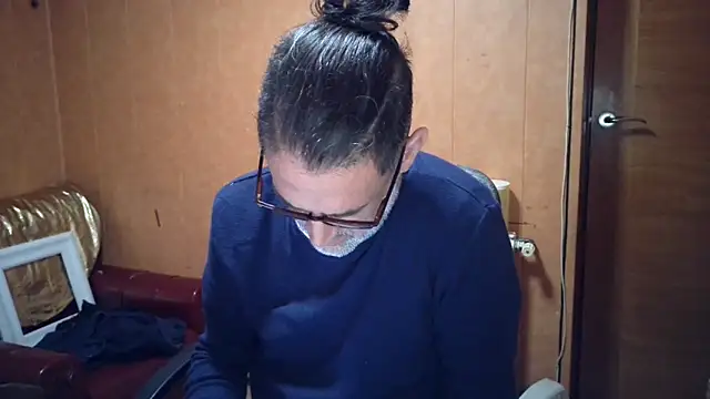 Lia Y PatrickX online show from 11.11.25