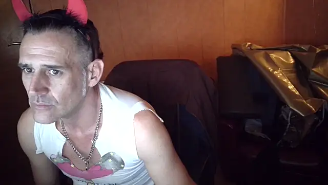 Lia Y PatrickX online show from 11.16.25