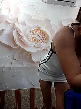 zizi public online show from 10.31.25