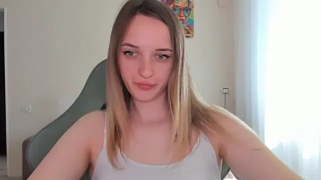 Snapshot of RouseReed chatting on 04.19.26 RouseReed online show from 04.19.26