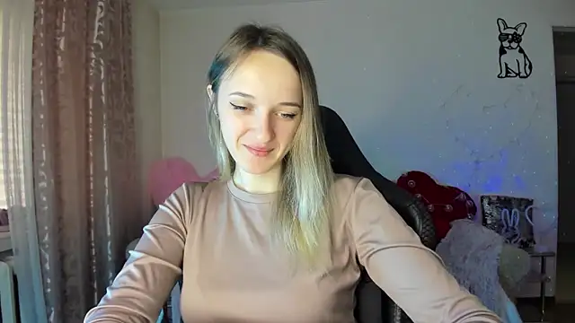 Snapshot of RouseReed chatting on 05.10.26 RouseReed online show from 05.10.26