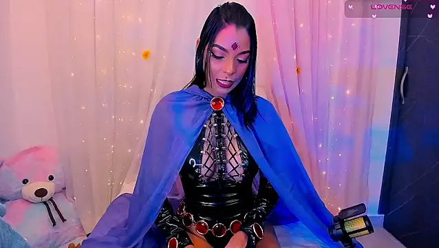 Snapshot of Hannahs_Napit chatting on 02.11.25 Hannahs Napit online show from 02.11.25