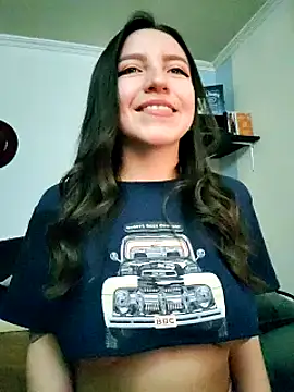Snapshot of Paudelatorre chatting on 02.16.25 Paudelatorre online show from 02.16.25
