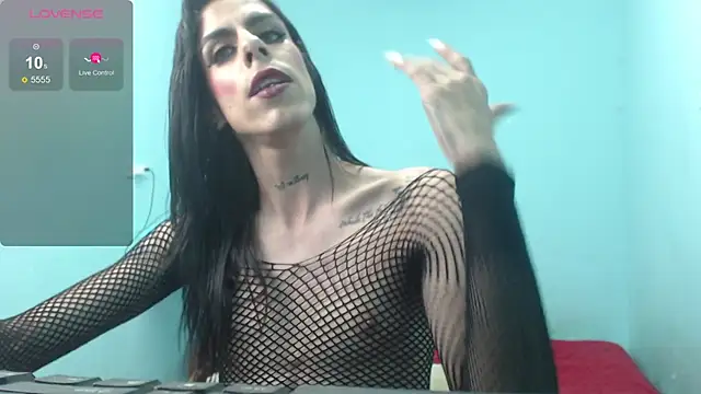 Snapshot of Aleja_Nauthy chatting on 02.11.25 Aleja Nauthy online show from 02.11.25