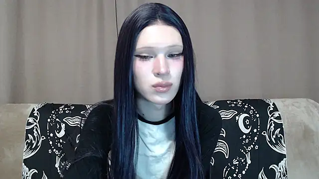 Snapshot of Sexpired_Princess chatting on 06.13.26 Sexpired Princess online show from 06.13.26