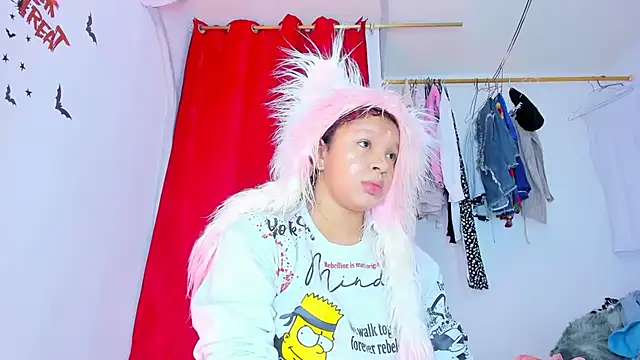 Emily Coper18 online show from 11.03.25