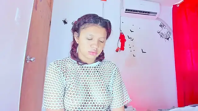 Snapshot of Emily_Coper18 chatting on 01.18.26 Emily Coper18 online show from 01.18.26