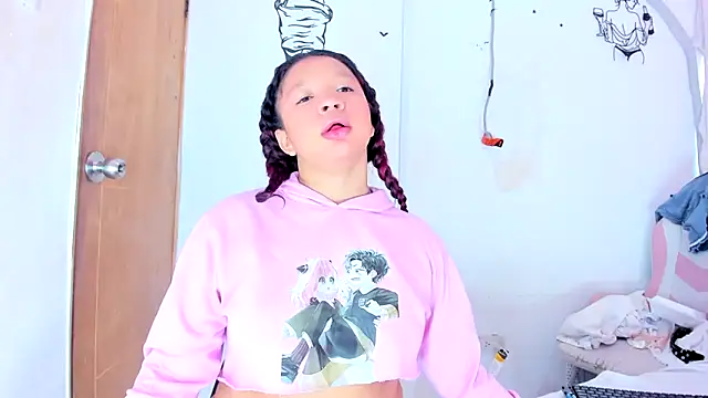 Snapshot of Emily_Coper18 chatting on 02.27.26 Emily Coper18 online show from 02.27.26