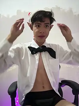 Snapshot of Jacotnk chatting on 12.19.24 Jacotnk online show from 12.19.24