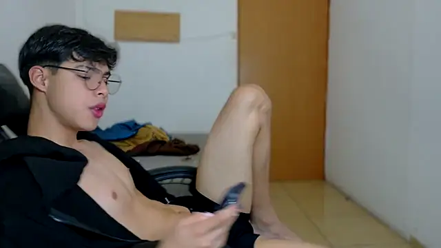 Snapshot of Jacotnk chatting on 02.08.25 Jacotnk online show from 02.08.25