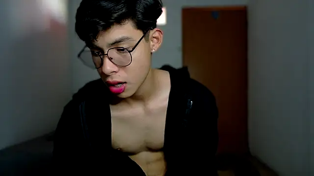 Snapshot of Jacotnk chatting on 02.08.25 Jacotnk online show from 02.08.25