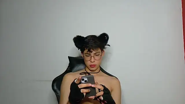 Snapshot of Jacotnk chatting on 03.23.25 Jacotnk online show from 03.23.25