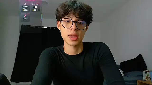 Snapshot of Jacotnk chatting on 09.17.25 Jacotnk online show from 09.17.25