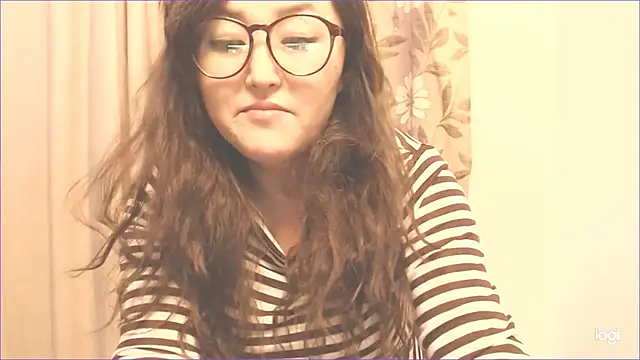 Snapshot of hrnyteacher chatting on 03.08.25 hrnyteacher online show from 03.08.25