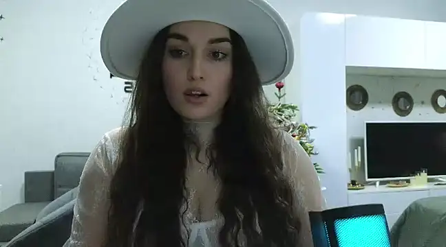 Snapshot of me_lissa_sun13 chatting on 12.25.24 me lissa sun13 online show from 12.25.24