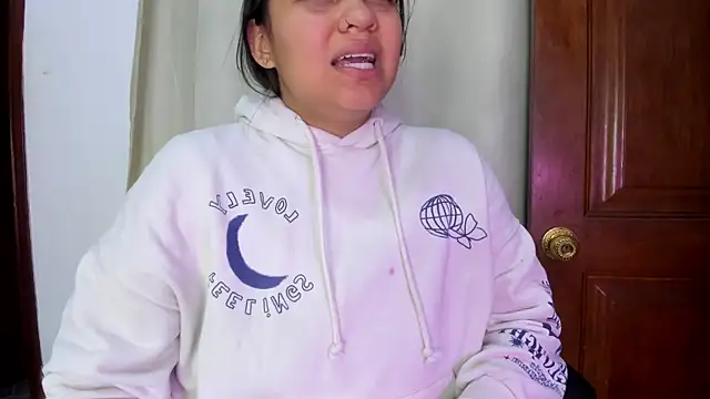 Abril Gomez06 online show from 10.31.25