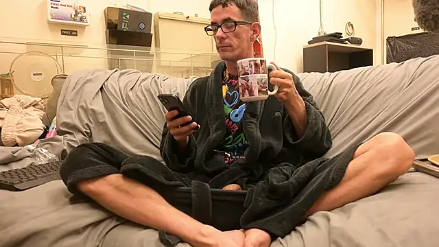 joeiandola online show from 04.18.26