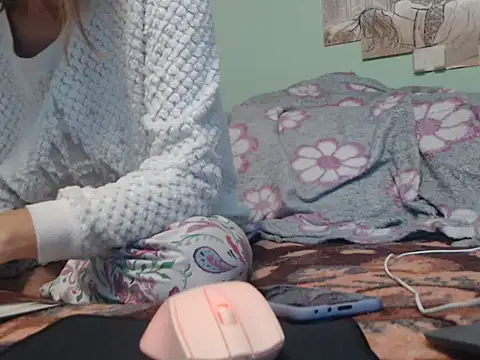 Snapshot of SexyGioconda chatting on 02.18.25 SexyGioconda online show from 02.18.25