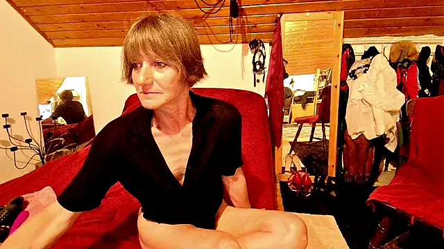 Hot Colettte online show from 06.03.26