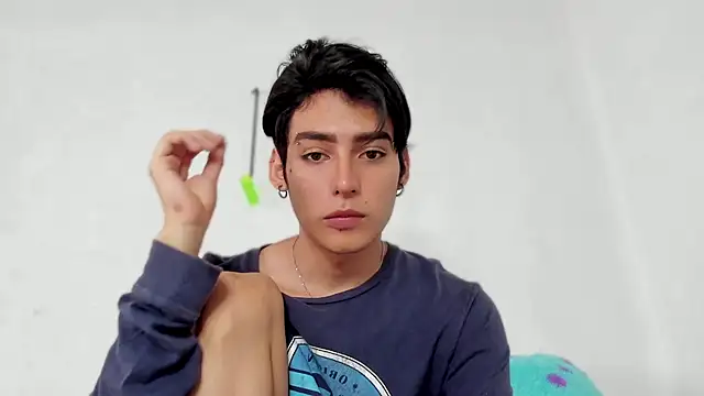 Snapshot of sebas_rose chatting on 12.07.24 sebas rose online show from 12.07.24