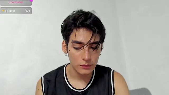 Snapshot of sebas_rose chatting on 12.15.24 sebas rose online show from 12.15.24