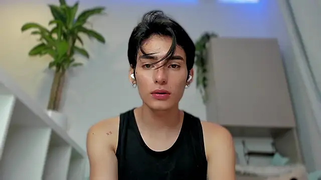 Snapshot of sebas_rose chatting on 01.07.25 sebas rose online show from 01.07.25