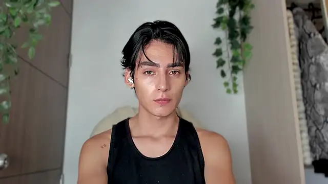 Snapshot of sebas_rose chatting on 03.02.25 sebas rose online show from 03.02.25