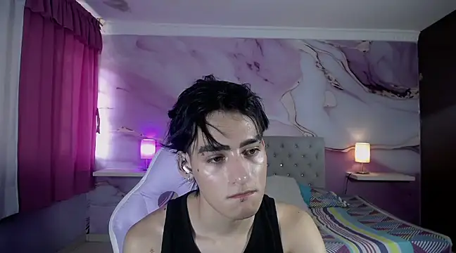 Snapshot of sebas_rose chatting on 03.10.25 sebas rose online show from 03.10.25