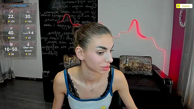 Snapshot of EmmyGreans chatting on 11.15.25 EmmyGreans online show from 11.15.25