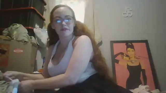 Snapshot of scarlett_harlowe chatting on 10.15.25 scarlett harlowe online show from 10.15.25