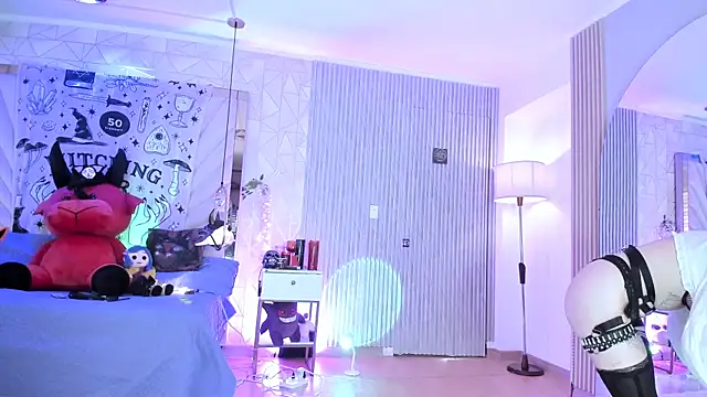 zephirahabney online show from 10.24.25