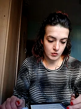 LadyMinnie online show from 11.04.25