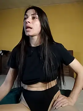 Snapshot of AntoniaHottie chatting on 04.17.26 AntoniaHottie online show from 04.17.26