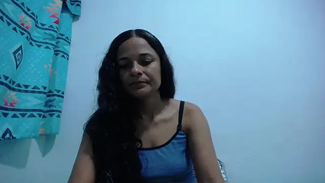 Snapshot of GiveLove1 chatting on 01.18.25 GiveLove1 online show from 01.18.25