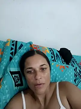 Snapshot of GiveLove1 chatting on 09.15.25 GiveLove1 online show from 09.15.25