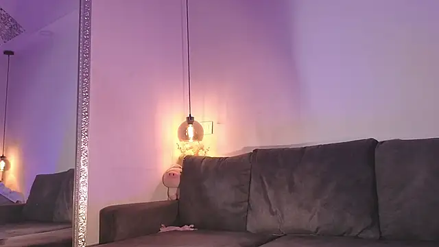 Isabella francoo online show from 04.02.26