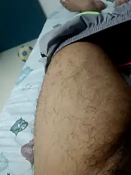 Snapshot of HeftyTheory7 chatting on 10.23.25 HeftyTheory7 online show from 10.23.25