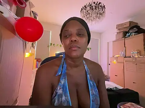 Snapshot of Jenkini chatting on 07.30.26 Jenkini online show from 07.30.26