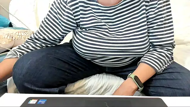 Snapshot of IsraeliMilf chatting on 03.04.25 IsraeliMilf online show from 03.04.25