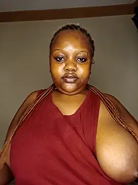 queennapal online show from 10.10.25