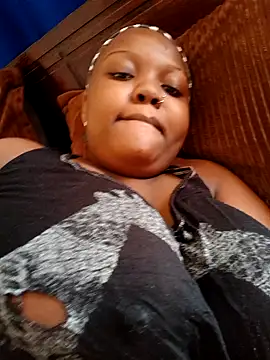 queennapal online show from 04.05.26