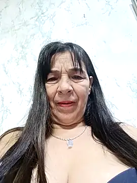 Snapshot of biancchi chatting on 05.20.26 biancchi online show from 05.20.26