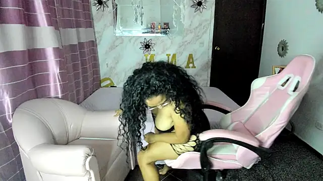 Snapshot of rayza_mature_154 chatting on 01.05.25 rayza mature 154 online show from 01.05.25
