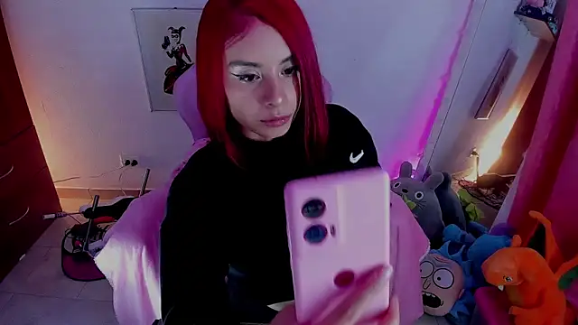 saralolo420 online show from 04.18.26