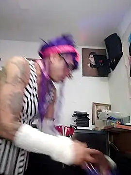 Mune Raez 6 online show from 11.27.25