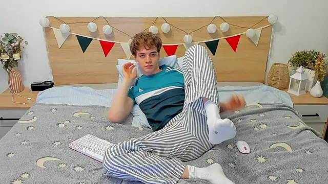 Fandi 777 online show from 03.06.25