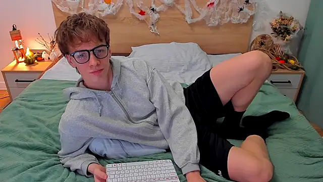 Fandi 777 online show from 10.27.25