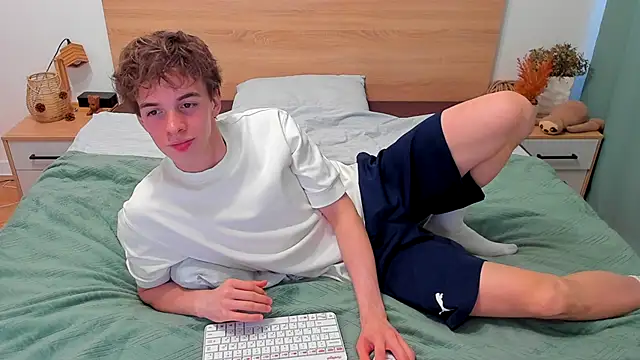 Fandi 777 online show from 12.02.25