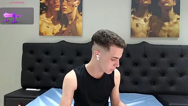 Cristian Delgado online show from 01.04.25